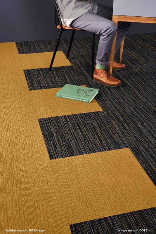Fringe - Carpete em Placas